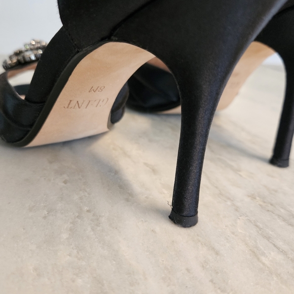 Size 8 Glint satin black peep toe heel - Picture 5 of 6